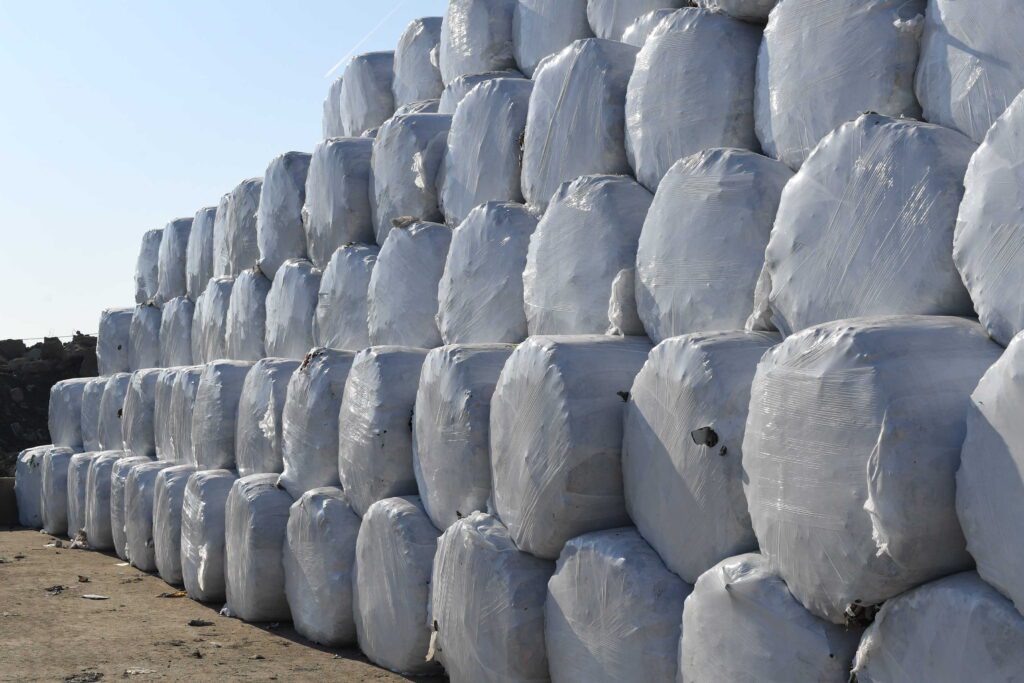 round bale stack